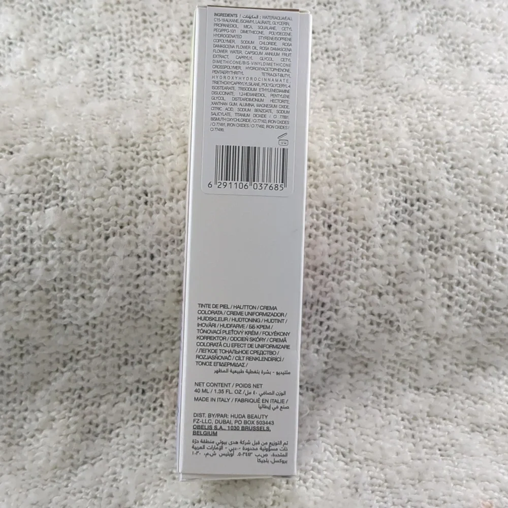 HUDA BEAUTY GloWish Multidew Tint Foundation in DEEP 11, 40ml/1.35fl oz